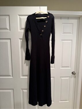 Free People Long Ribbed V‑Neck Maxi Dress with Button Detail - Black